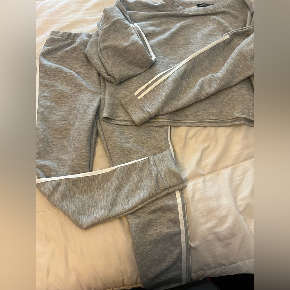 Boohoo Heather Gray Lounge Set with White Stripes